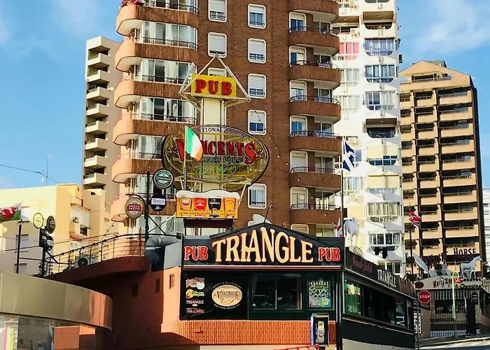 Inlesa Vistas Al Mar * Benidorm